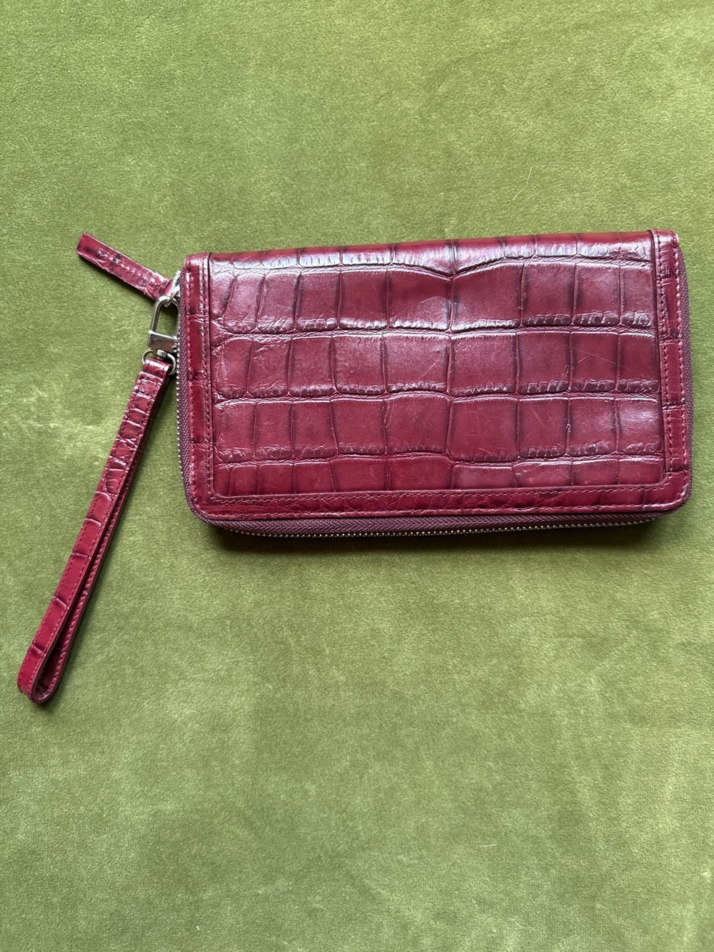 Women's Croc-Embossed Wristlet Wallet - Burgundy